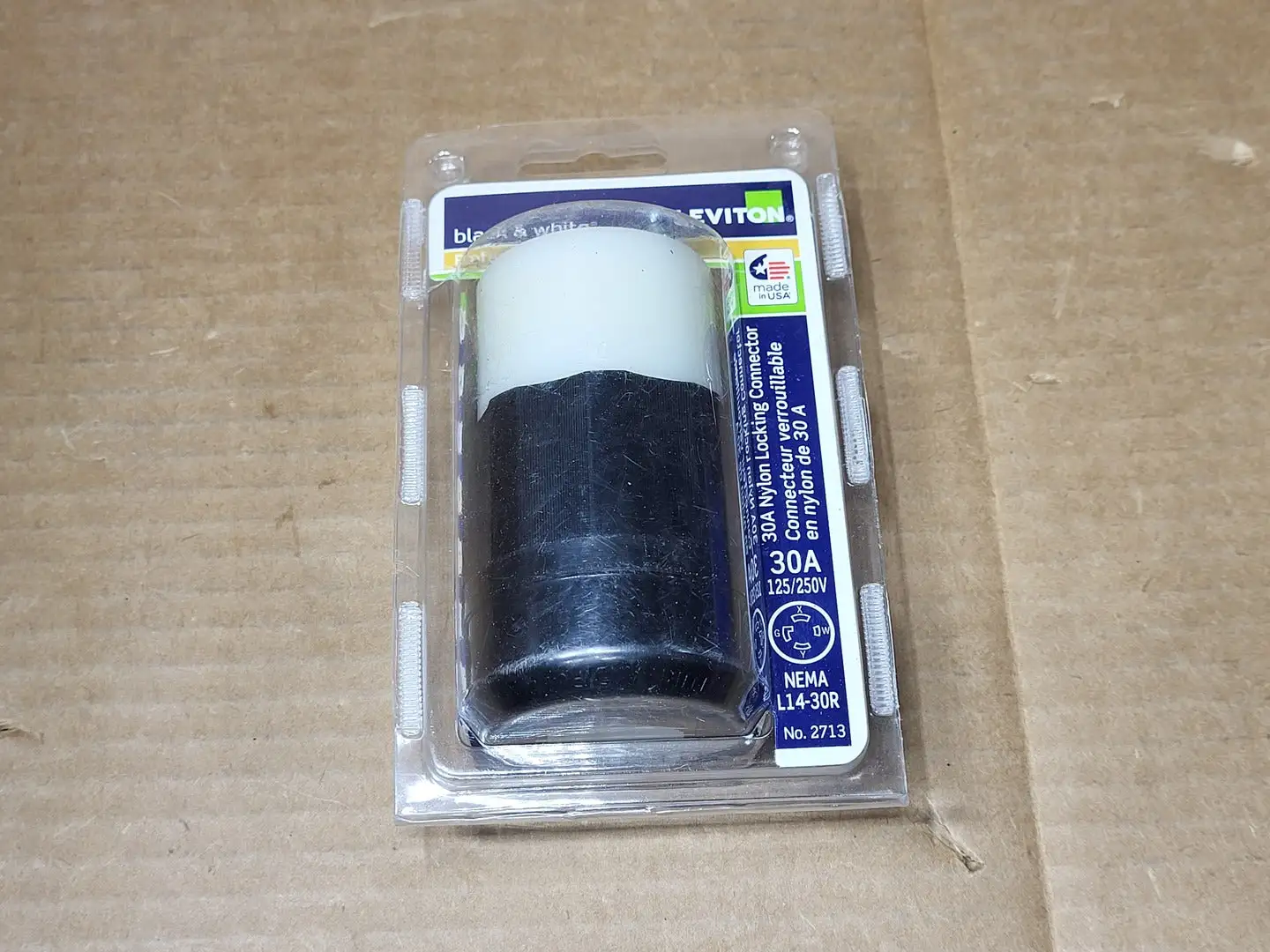 NEW LEVITON 2713