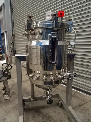 130 L Applikon mammalian cell fermenter