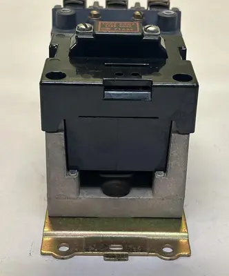 Used ALLEN-BRADLEY 702-BOD92 PLC Contactors | Surplus Asset Holdings #1227319