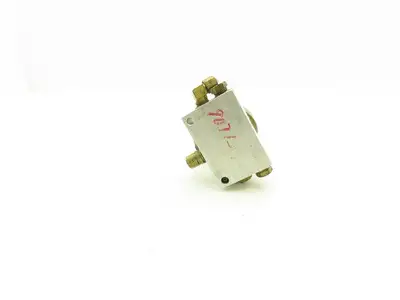 Versa E7SM-8012-66-Z-A120 Pneumatic Air Valve 2-Inlet 3-Way 2-Position NO 150psi