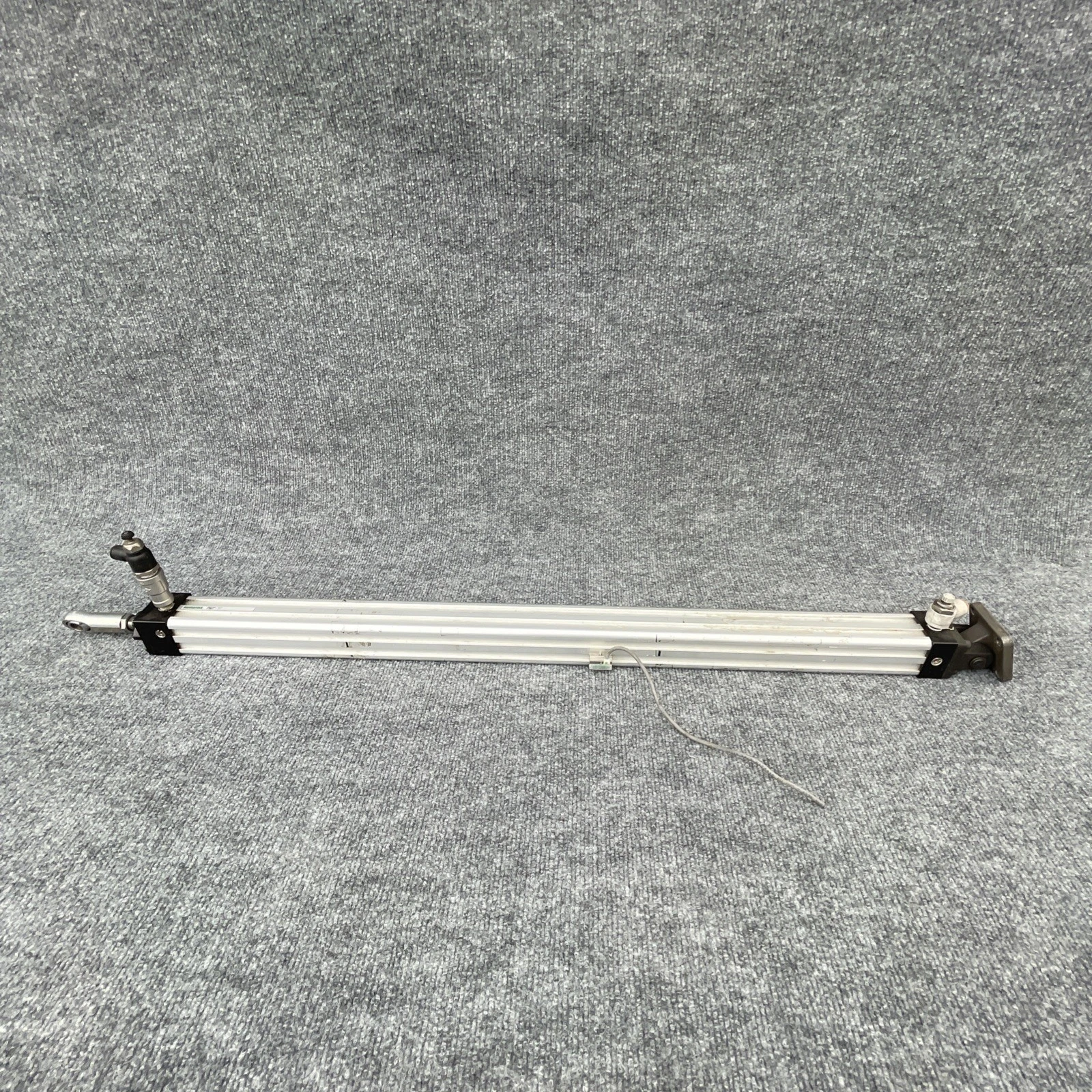 Used Numatics P2AK-30A2C-CLP2 Pneumatic Cylinders California US | Davliegogo LLC #1705752