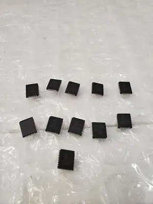 Programmable Array ST M27C51270C1
