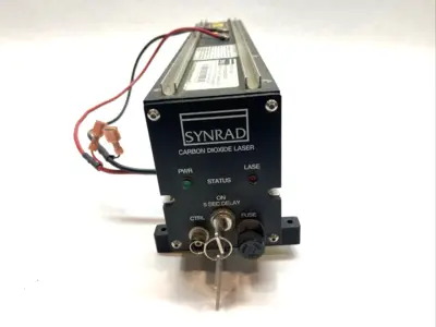 USED SYNRAD CARBON DIOXIDE LASER 30W MAX DAMAGED APERTURE