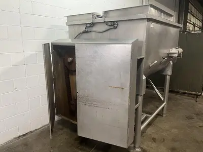 USED RMF STEEL PRODUCTS MB 3000