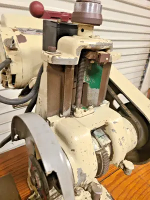 _UNKNOWN_ _UNKNOWN_ Machining Centers & Milling Machines | Amiron Machinery (5)