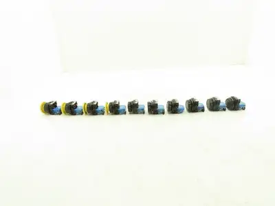 Fuji Electric Pushbutton Black & Green Flush Yellow Mushroom Momentary Lot of 10