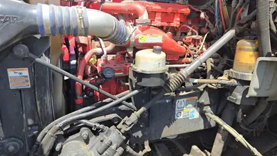 USED 2015 PETERBILT 579