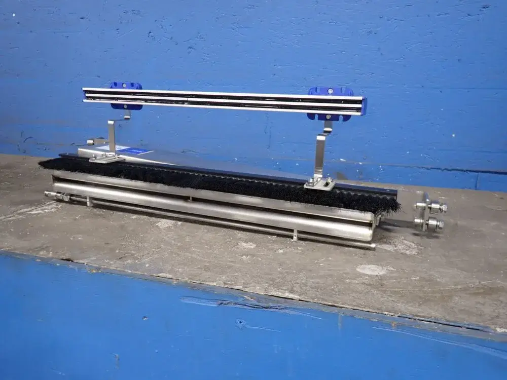 Simco Ion 24" Neutro-vac Web Cleaning System