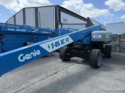 USED 2023 Genie S-85