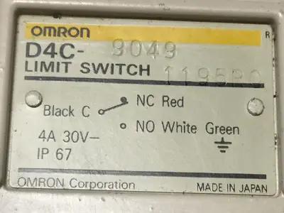 USED OMRON D4C-9049