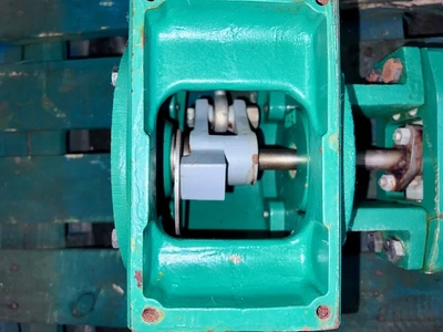 USED Fisher 8560