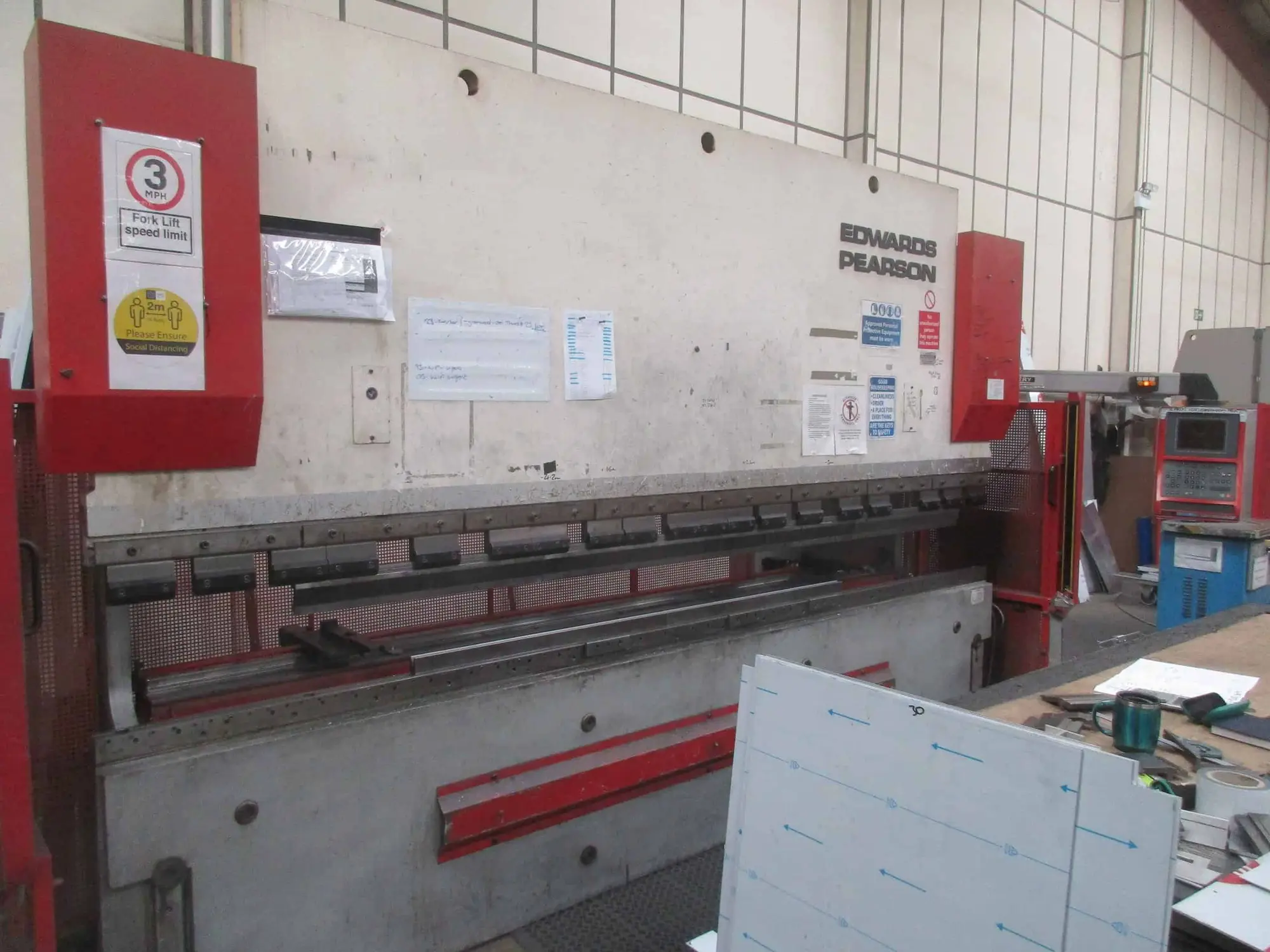 Edwards Pearson 150/4100