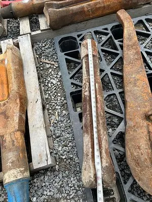 Used AFTERMARKET 6” D X 33-1/2" L STEEL CHISEL BIT FOR CABLE TOOL Drills Pennsylvania US | East West Machinery & Drilling #1417430
