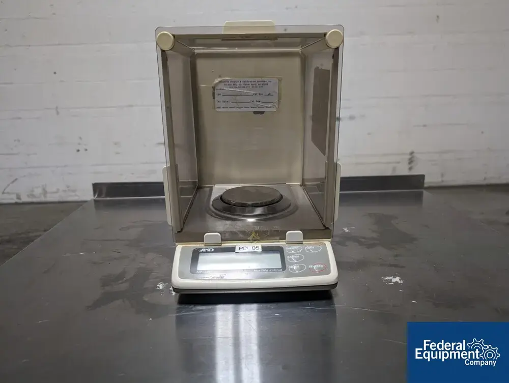 USED AND AND Analytical Balance, Model HR-200