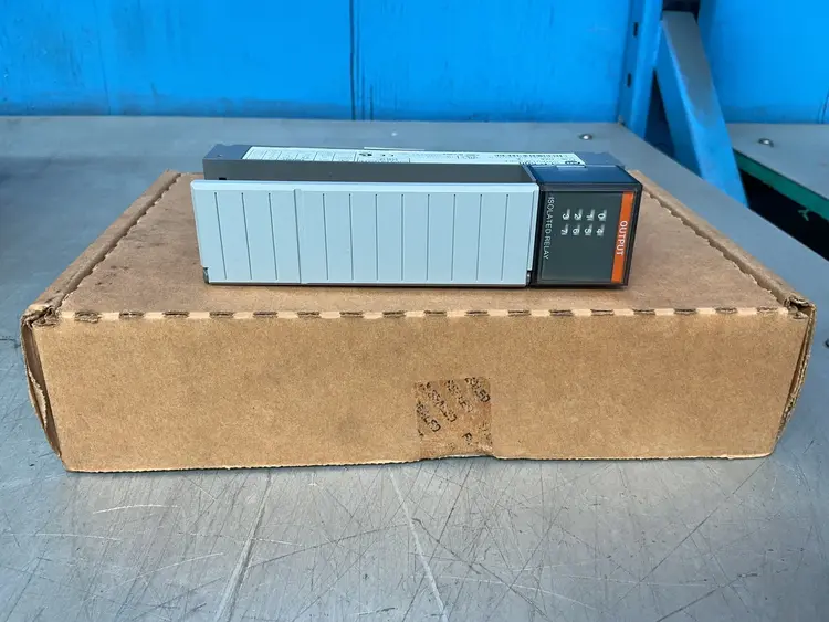 Used ALLENBRADLEY 1746OX8 PLC Input & Output Ohio US | HGR 24 #1485364
