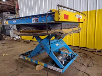 3,000 LBS X 48" X 48" ROTO-MAX HYDRAULIC SCISSOR LIFT TABLE W/ ROTARY LEWCO ROLLER CONVEYOR TOP, 110 VOLT: STOCK #20875