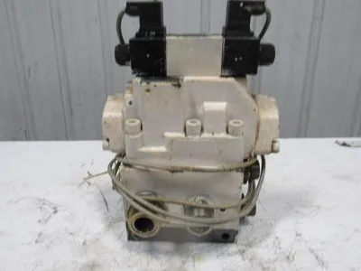 Rexroth 4WEH22W71/6EW110N 4/3 Way 110V Solenoid Directional Valve Manifold