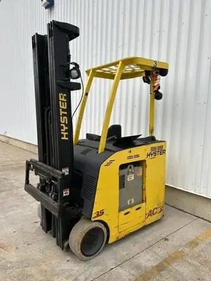 Used 2016 HYSTER E35HSD3 3-Wheel Stand up Electric Counterbalance Forklifts Illinois US | Somerset Equipment Sales #1546271