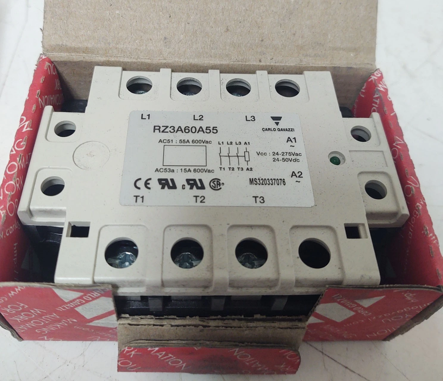 NEW Carlo Gavazzi RZ3A60A55