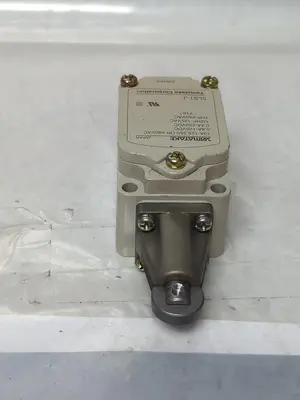 New | in-Stock YAMATAKE 5LS1-J Miscellaneous Equipment (Electrical & Power) Ohio US | Surplus Asset Holdings #1236349