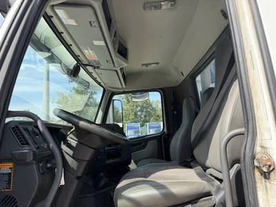 Used 2020 VOLVO VNL Conventional trucks Indiana US | Miedema Asset Management Group #1414641