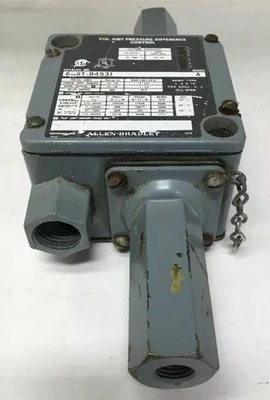 USED Allen-Bradley 836T-D453J