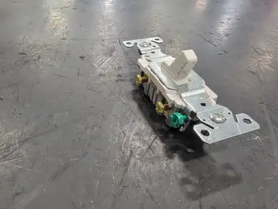 NEW EATON W-S-896