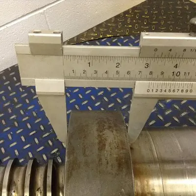 USED CINCINNATI MILACRON CM SCREW VE 165-7