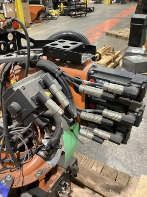 NEW 2015 KUKA KR16 L6-2 + KR C4 NA