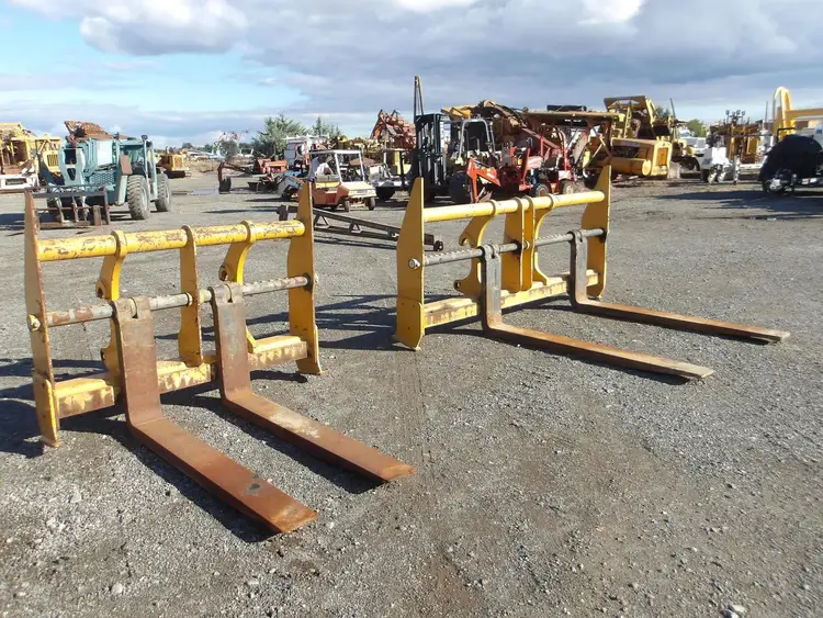 Used 2024 DEERE AT489679 Pallet Forks California US | Western Trencher & Equipment, Inc. #1497769