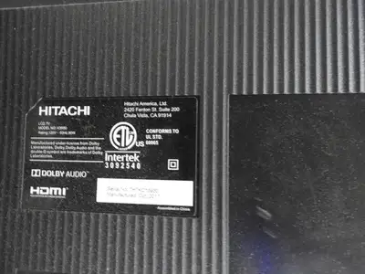 Used Hitachi Used Hitachi 43R80 43" 4K Ultra HD LCD TV with Wall Mount TVs Illinois US | Falcon Restaurant Supply #1375890