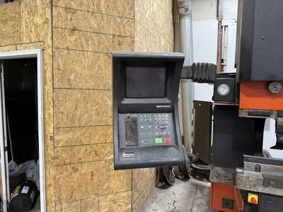 USED 1999 AMADA HFB2204