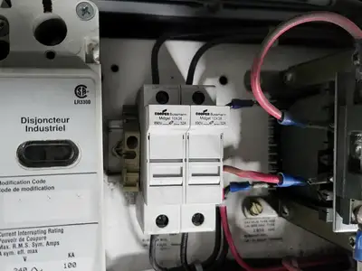 Used EATON SVX030A1-5A4N1 Switchgears British Columbia CA | Lenmark #240372