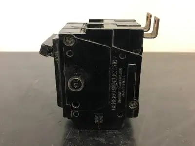 15 Amp, 2 Pole, 120/240 volts Circuit Breaker
