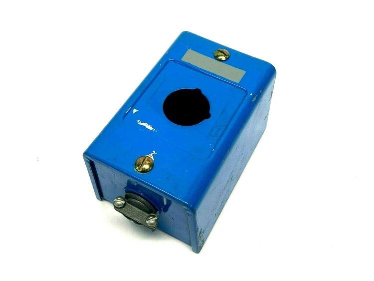 Used Allen Bradley 1 Pushbutton Electrical Enclosure Electrical Boxes Michigan US | Maverick Industrial Sales #1489284