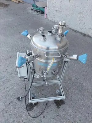 Tank, 13.2 Gallon (50 Liter), Pure-Flo Precision, Jacketed, Agitated, 316 Stainless, 45 PSI, #5991454
