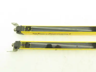 Schmersal SLC440-ER-0490-14-01 Safety Light Curtain Transmitter/Receiver - READ