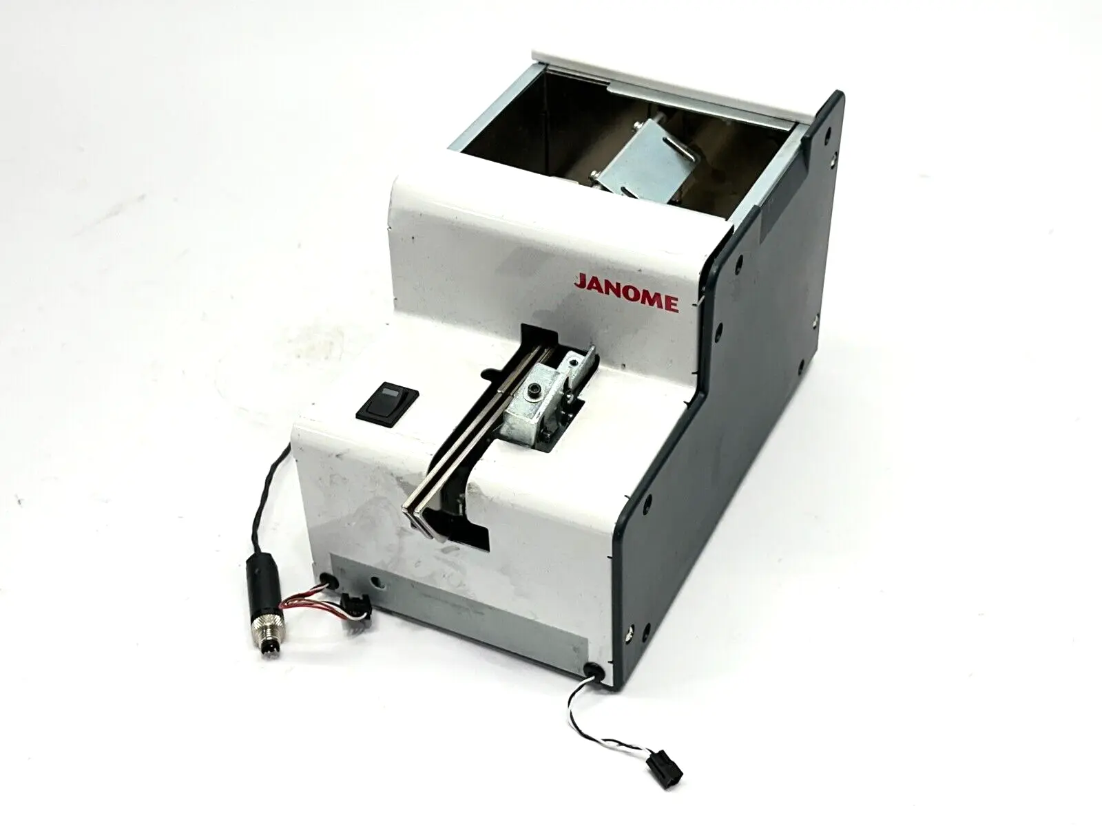 Used Janome JSP-R23 Screw Feeders Michigan US | Maverick Industrial Sales #1454109