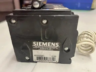 Used SIEMENS Q33000S01 Miscellaneous Equipment (Electrical & Power) | Surplus Asset Holdings #1188337