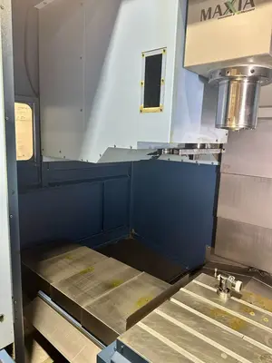 2018 MATSUURA VX-1000 Vertical Machining Centers | Lion Machinery (5)
