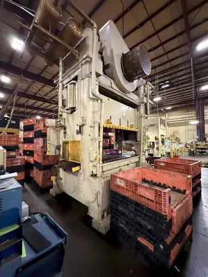 Used VERSON S2-300-96-54T Straight Side Presses Ohio US | G-2000, Inc. #1309156