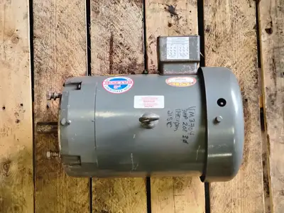 USED BALDOR VM3704