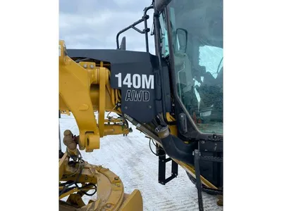 2013 Caterpillar 140M AWD