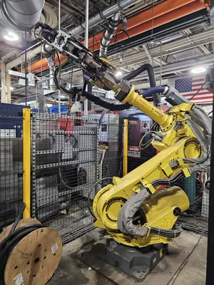 USED 2015 FANUC R-200IB/210F