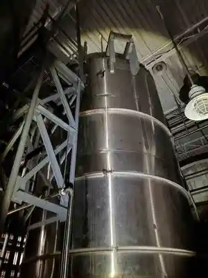 8350 gal stainless steel tank