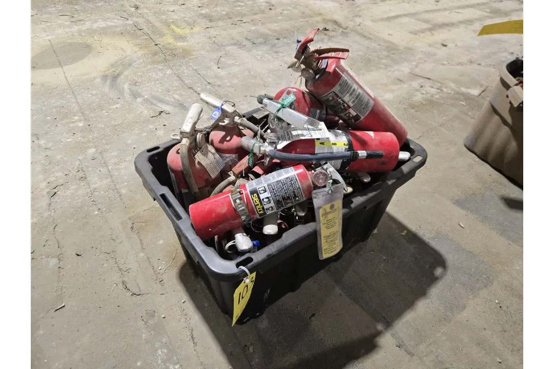 Used _UNKNOWN_ _UNKNOWN_ Fire Extinguishers Texas US | IRS Auction #1488551