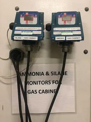 PRAXAIR AMMONIA & SILANE MONITORS FOR GAS CABINET