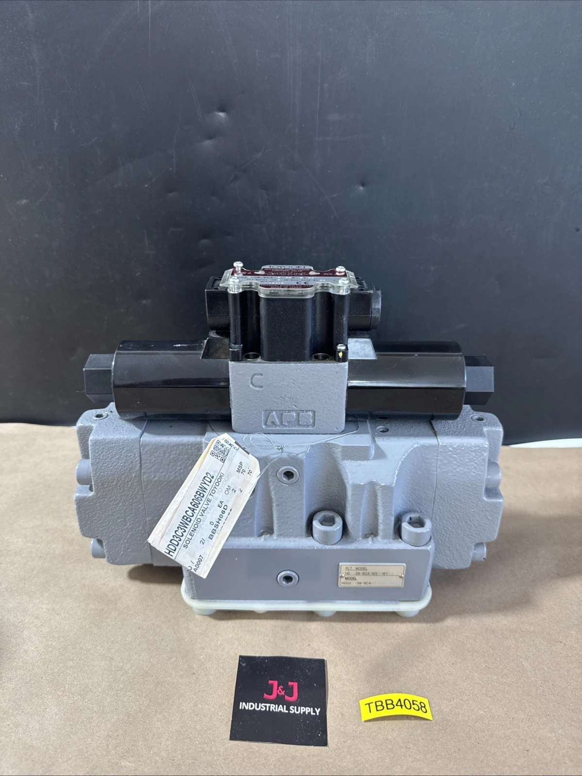 New Toyooki Hydraulic Valve Assembly HDD3C-3W-BCA-6-06B-WYD2 Warranty 🇺🇸