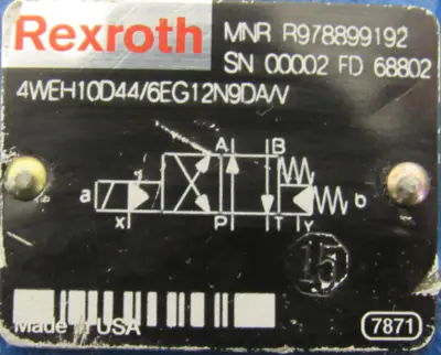 NEW REXROTH R978899192 CONTROL VALVE R978895300 4WEH10D44/6EG12N9DA/V