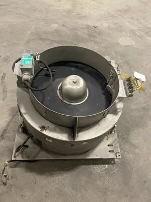 Vibratory Bowl Feeder w/ 1-5/8” x 7/16” Feeder